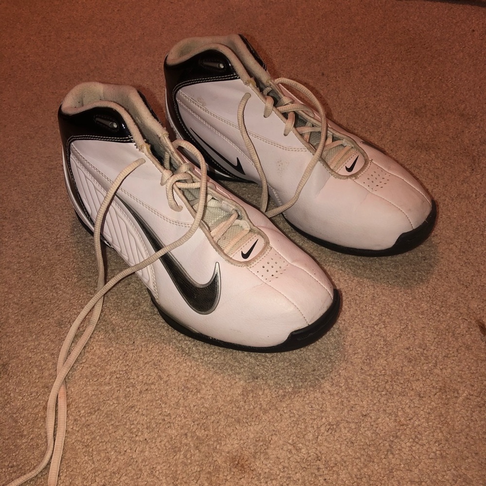nike air basketball shoes
